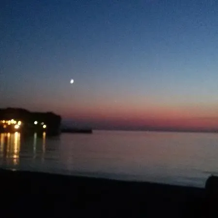 아파트 Elda 돈제페트레케인