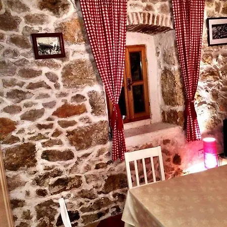 Elda Apartment *