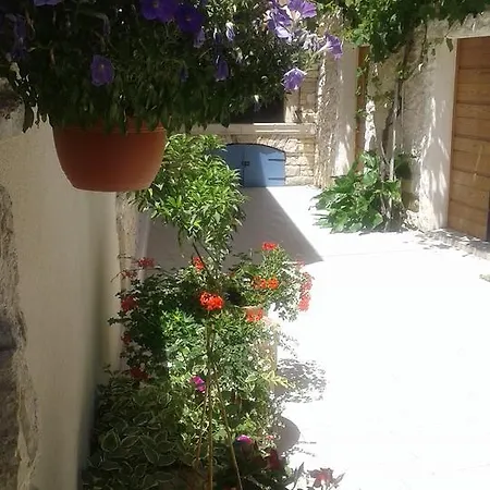 Apartment Elda Petrcane