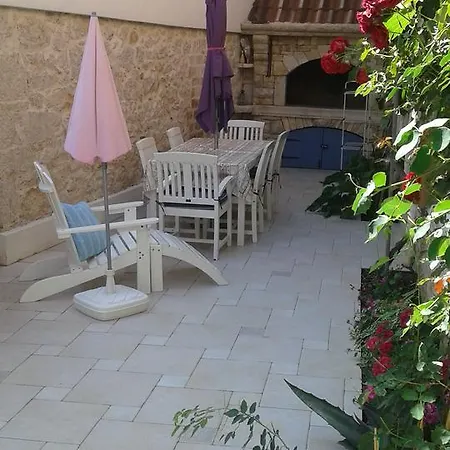 Apartment Elda Petrcane